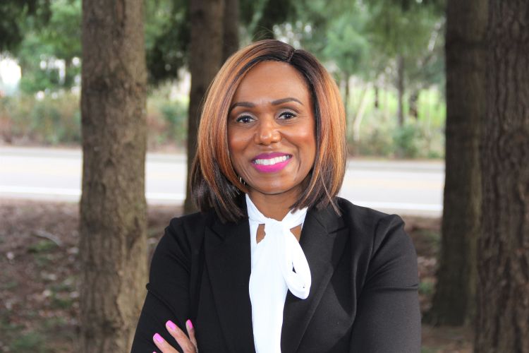 Headshot of Cassaundra (Cass) Edwards