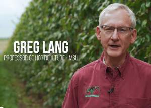 Dr. Greg Lang receives 2023 Distinguished Service Award from Michigan State Horticultural Society
