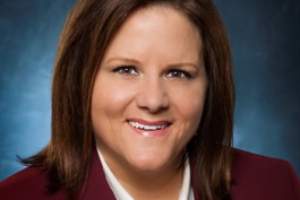 Sans named outstanding 4-H alumna