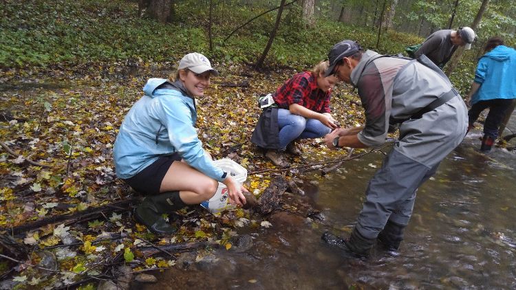 River monitoring field session 2016. Photo by Beth Clawson